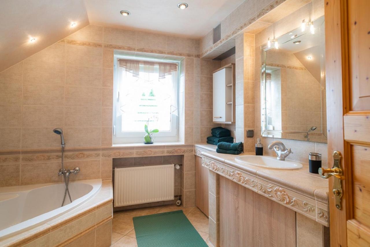 Ferienwohnung Am Eichholz 코부르크 외부 사진